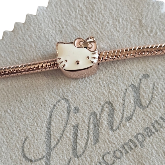 🎆LINX DISCONTINUED Rose Gold Hello Kitty Bracelet Charm - Picture 3 of 5